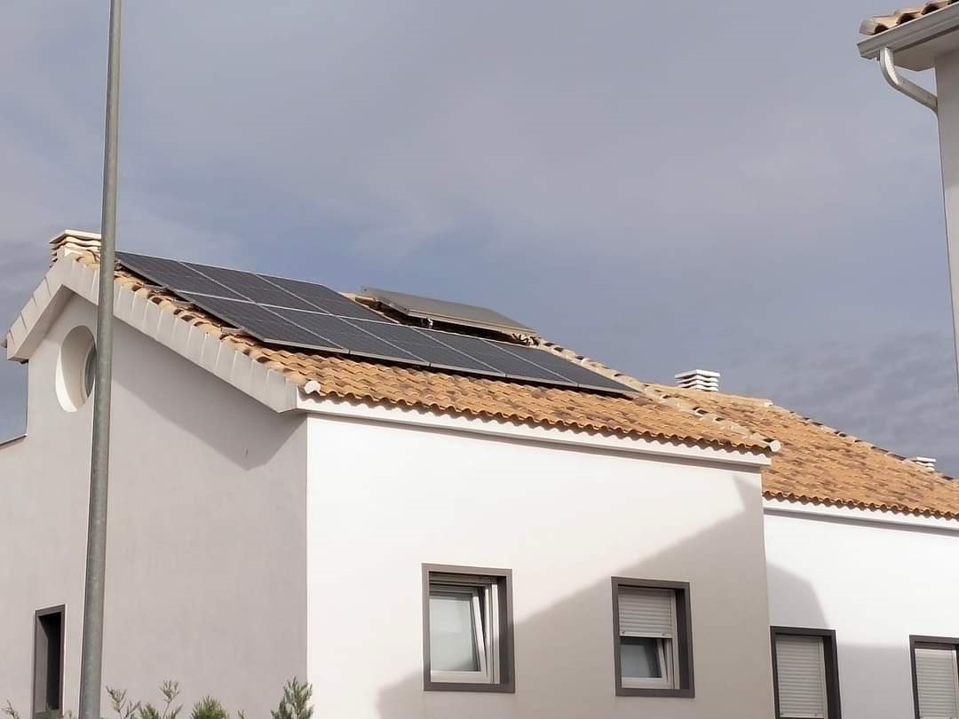 Instalación de paneles solares de Eficonsulting